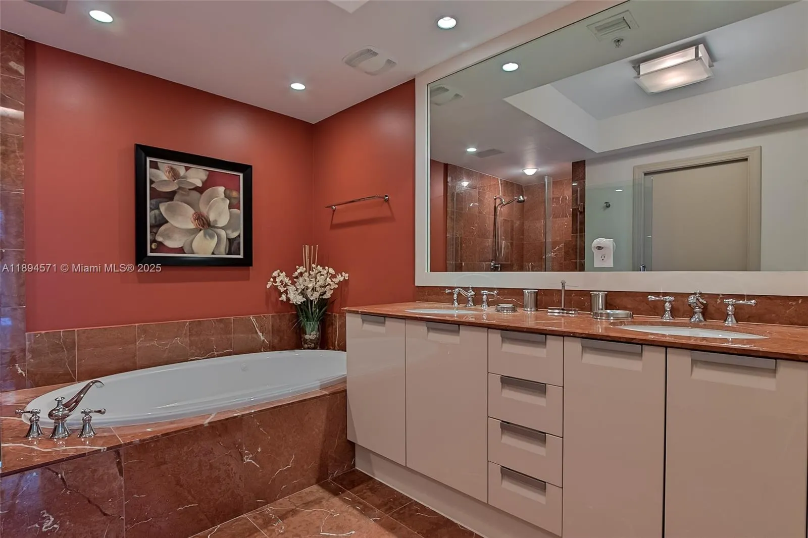 3535 S OCEAN DR, #2102