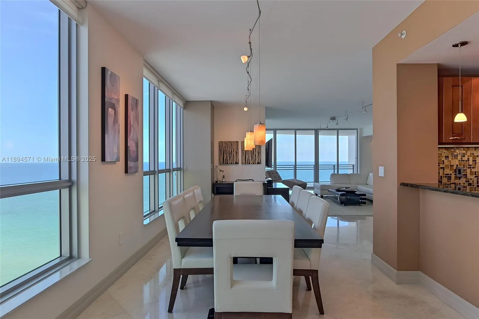 3535 S OCEAN DR, #2102