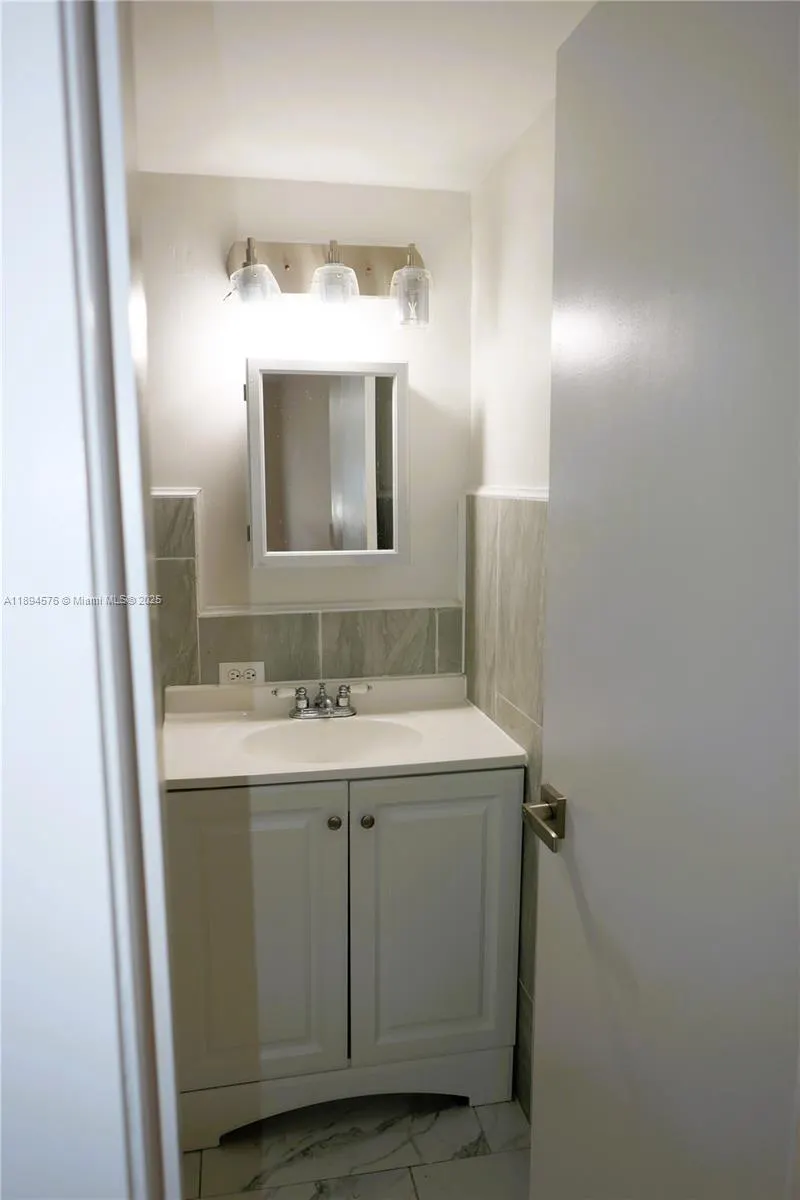 1720 Funston St, #111