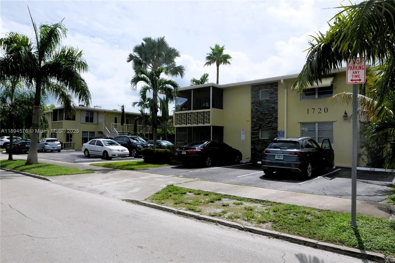 1720 Funston St, #111