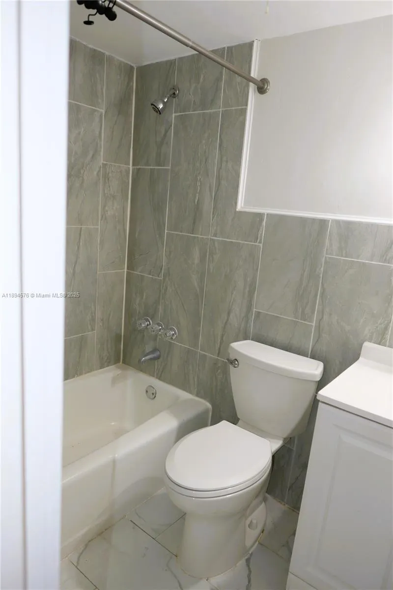 1720 Funston St, #111