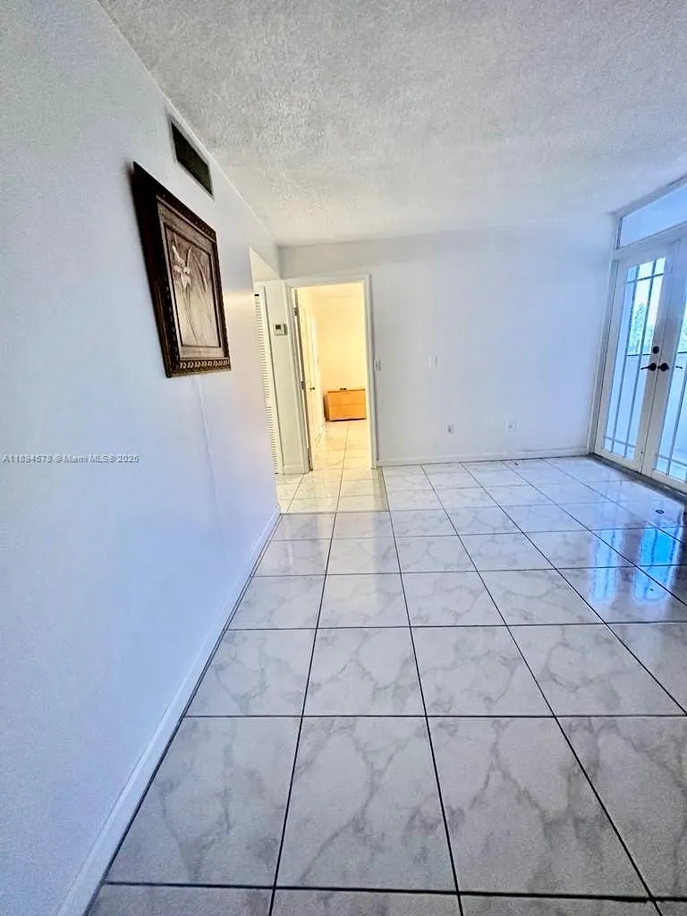 5050 NW 7th St, #411