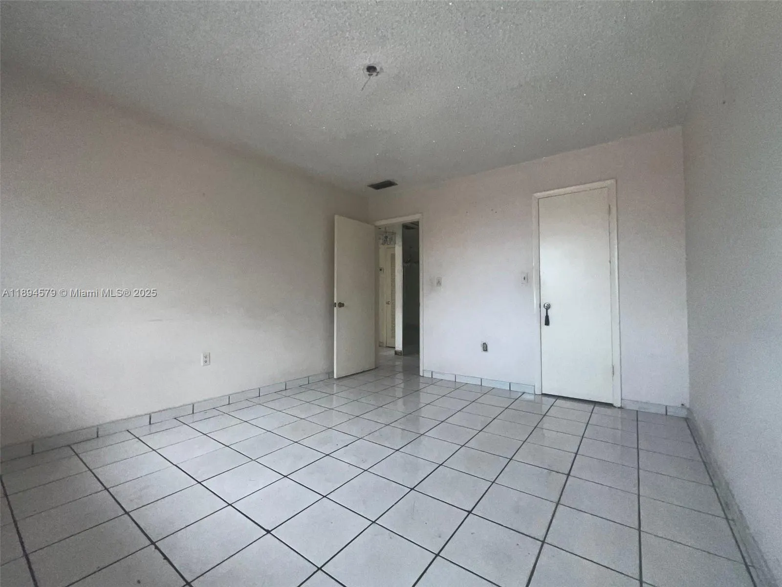 1250 W 26th Pl, #208