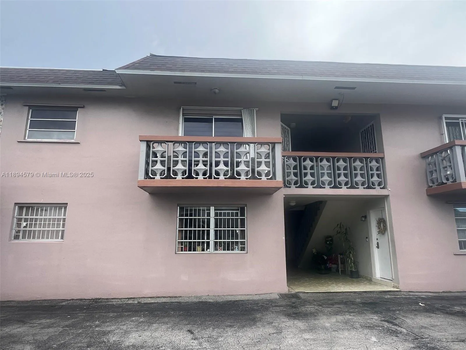 1250 W 26th Pl, #208
