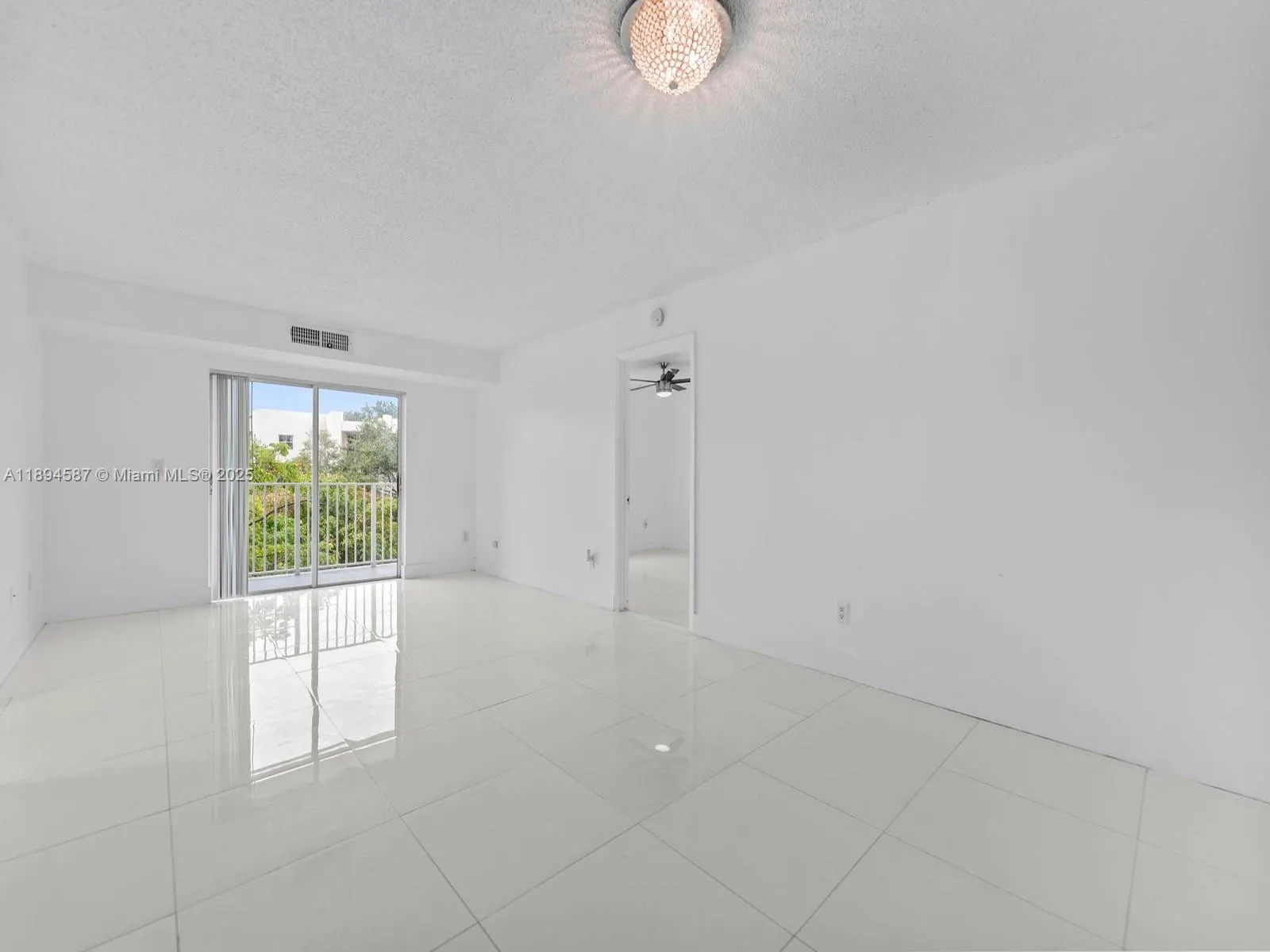 8260 SW 210th St, #211