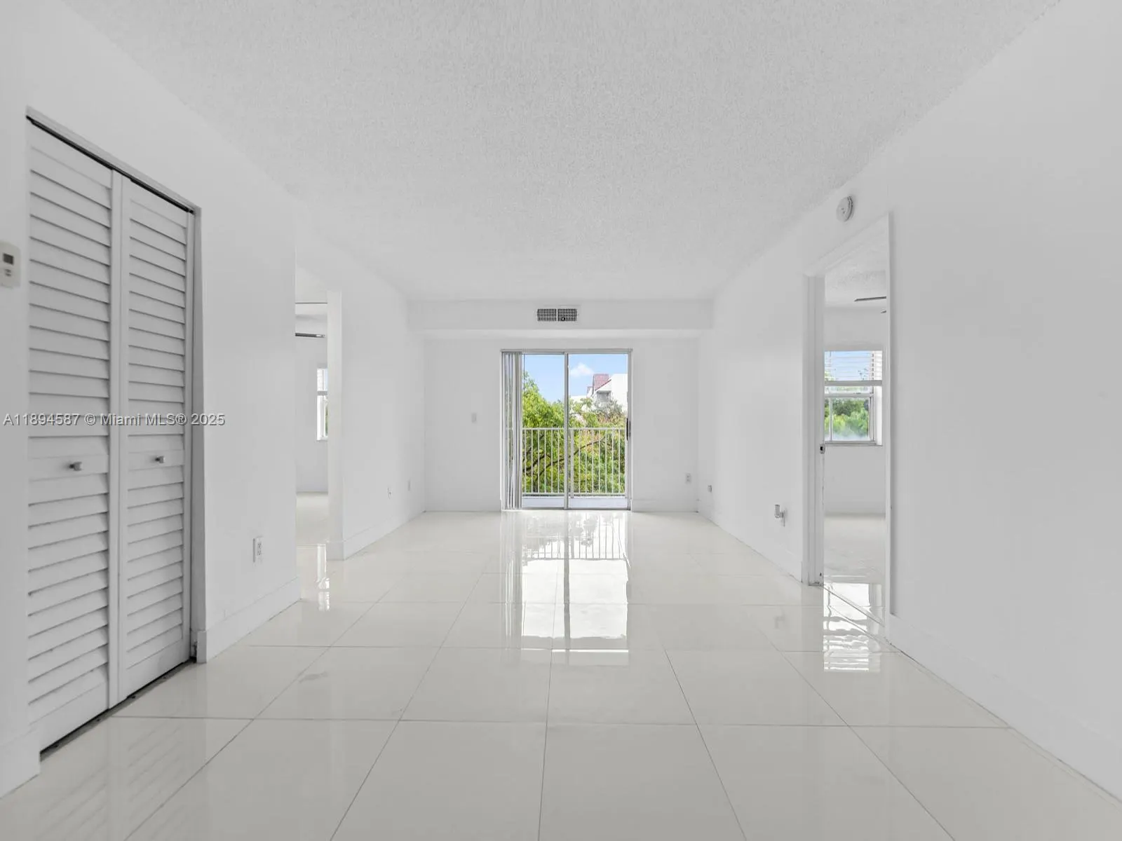 8260 SW 210th St, #211