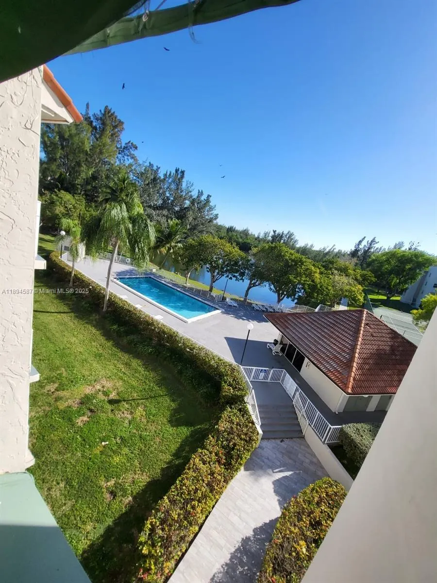 8260 SW 210th St, #211