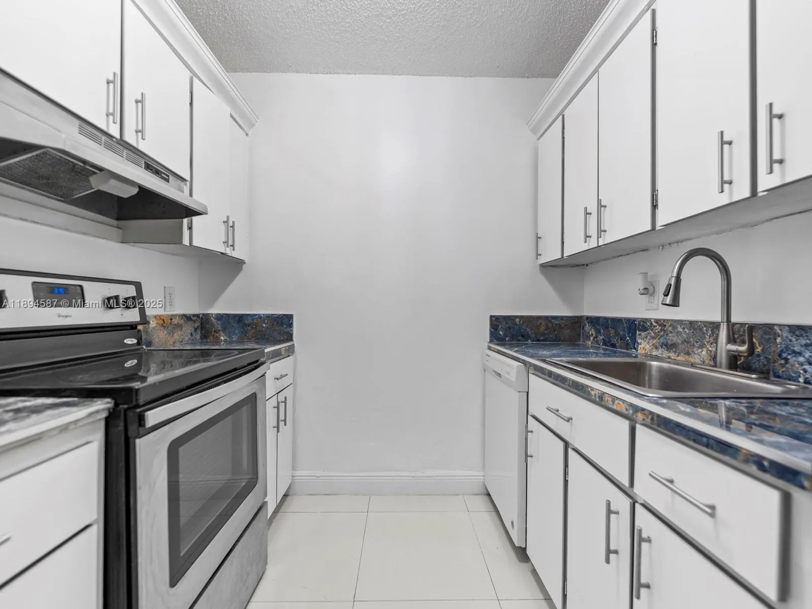 8260 SW 210th St, #211