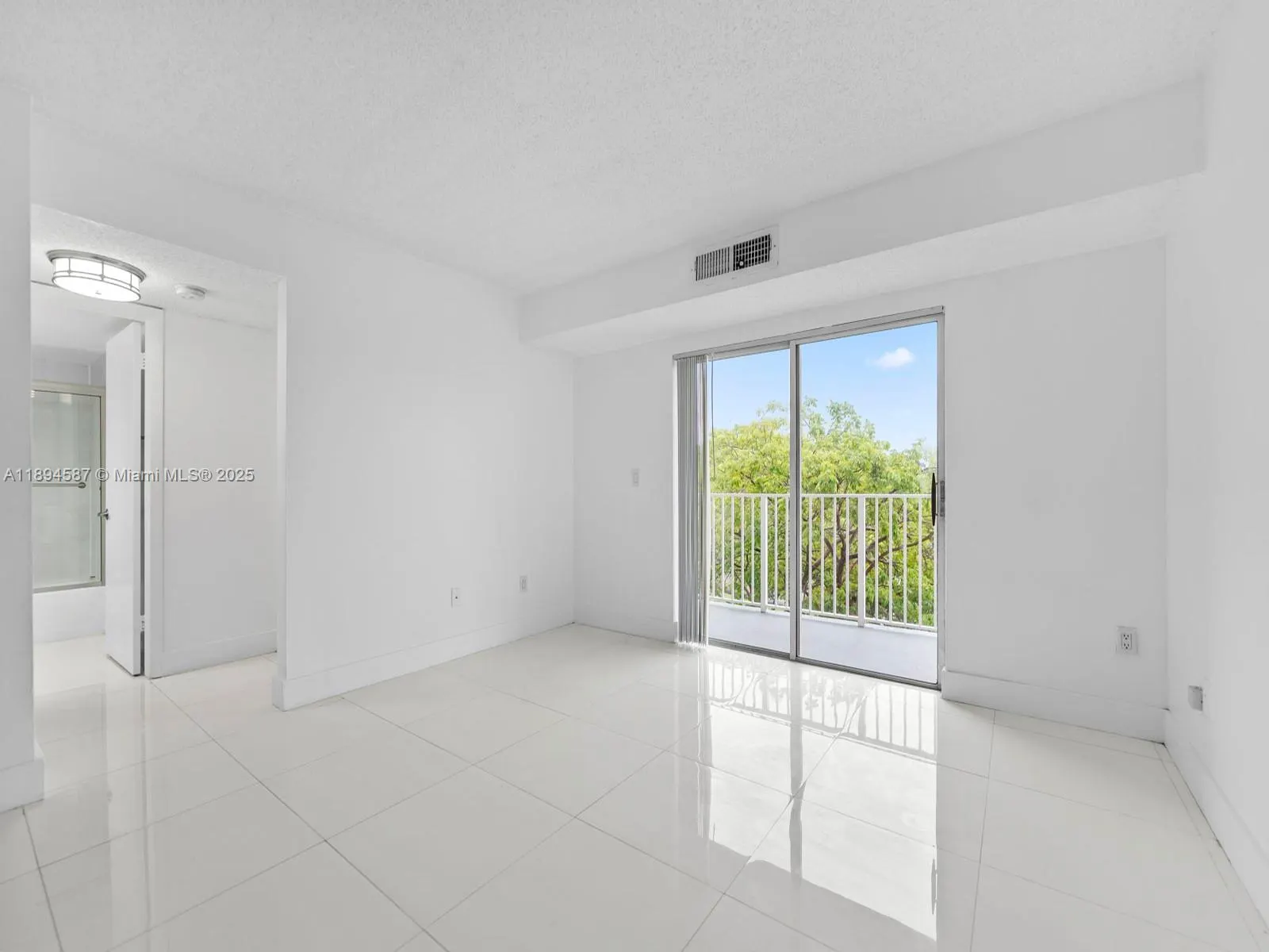 8260 SW 210th St, #211