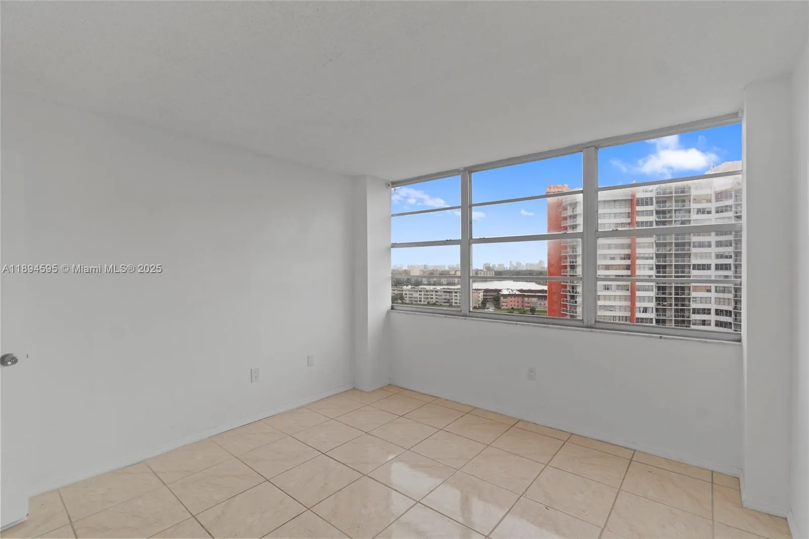 1301 NE Miami Gardens Dr, #1025W