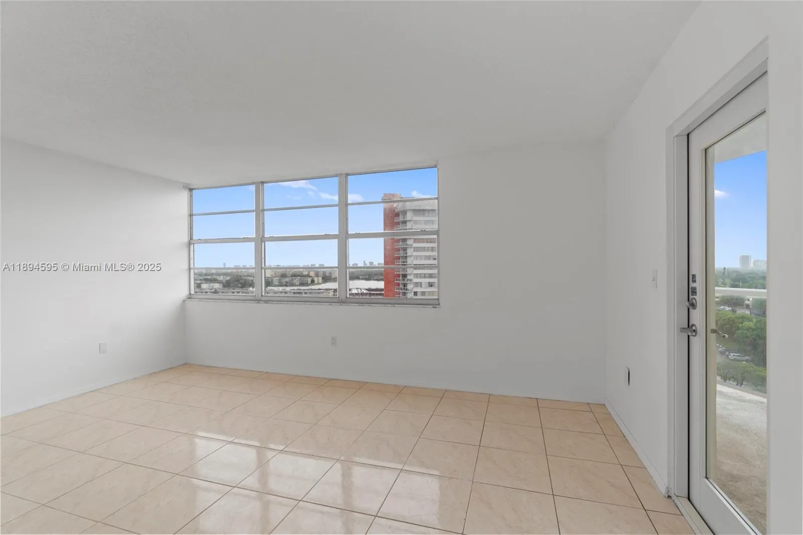 1301 NE Miami Gardens Dr, #1025W