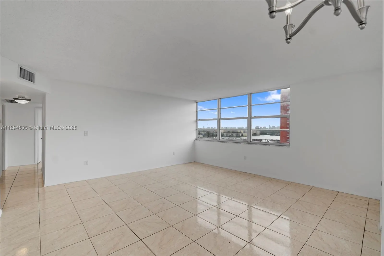 1301 NE Miami Gardens Dr, #1025W