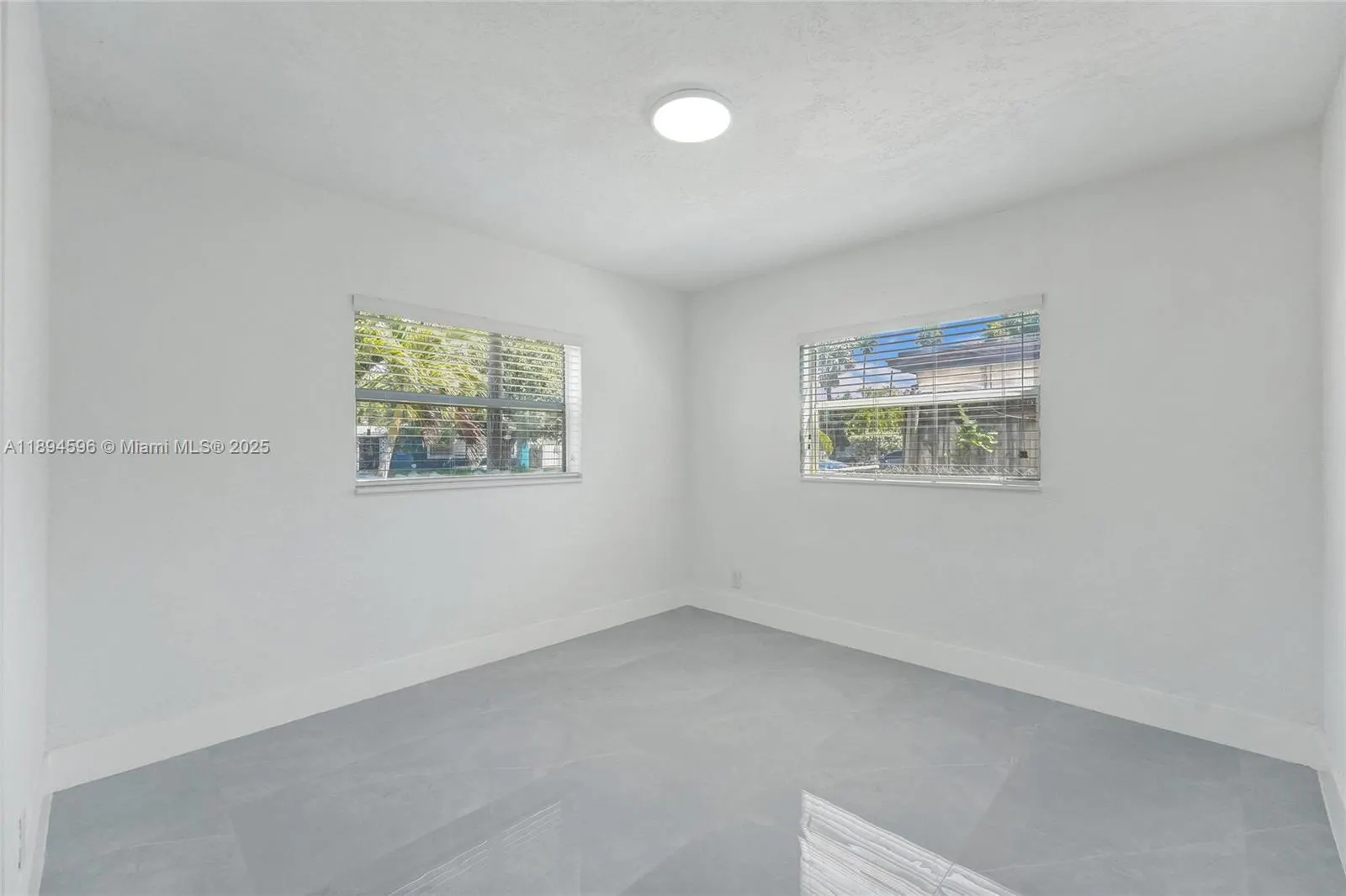 6930 SW 24th Ct