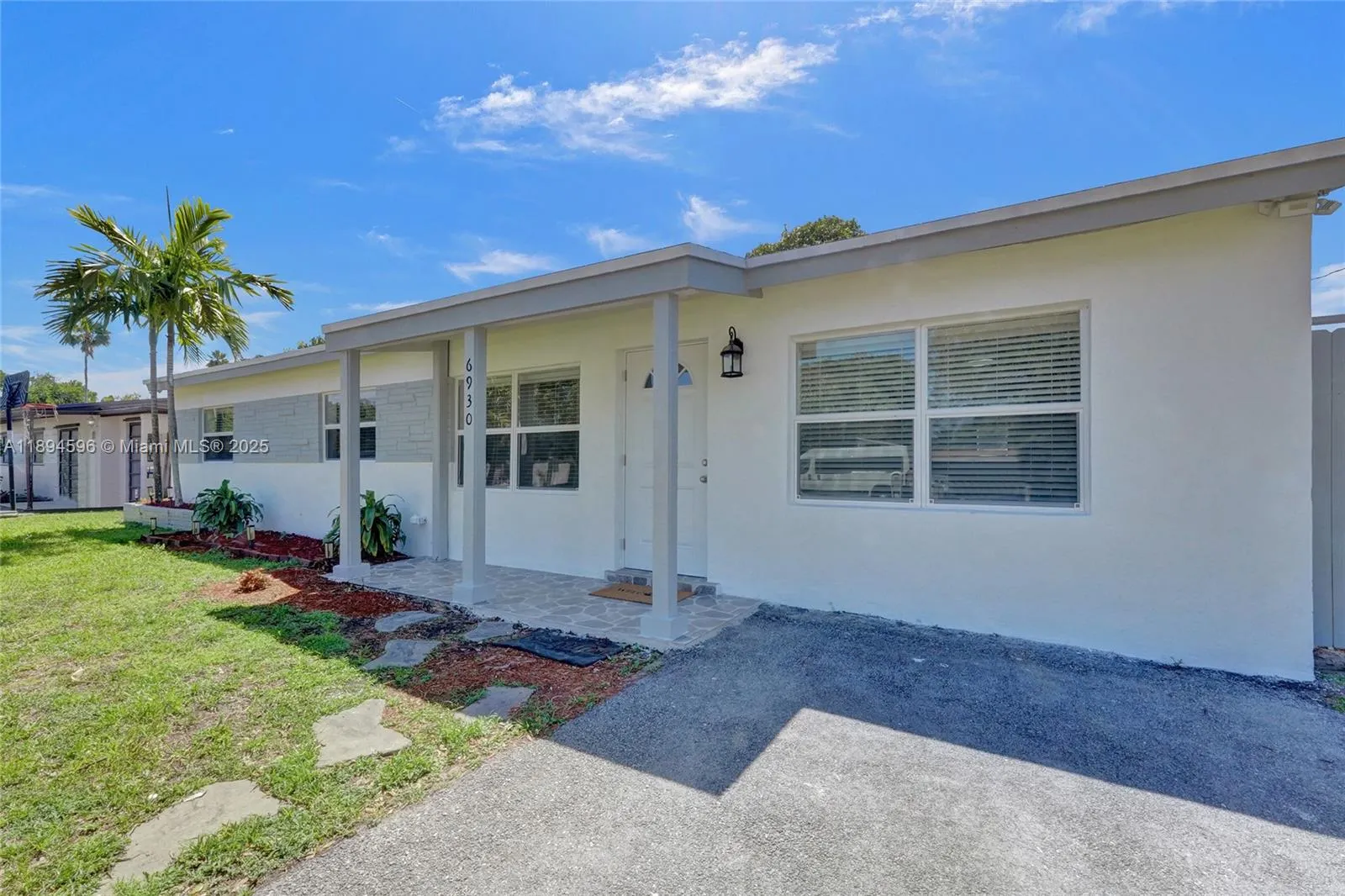 6930 SW 24th Ct