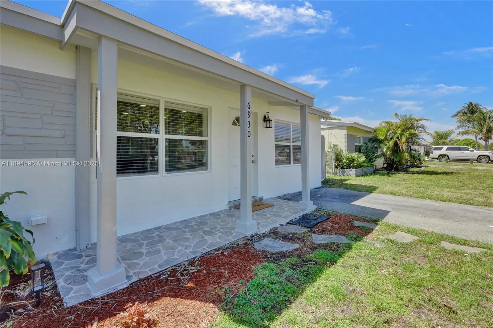 6930 SW 24th Ct