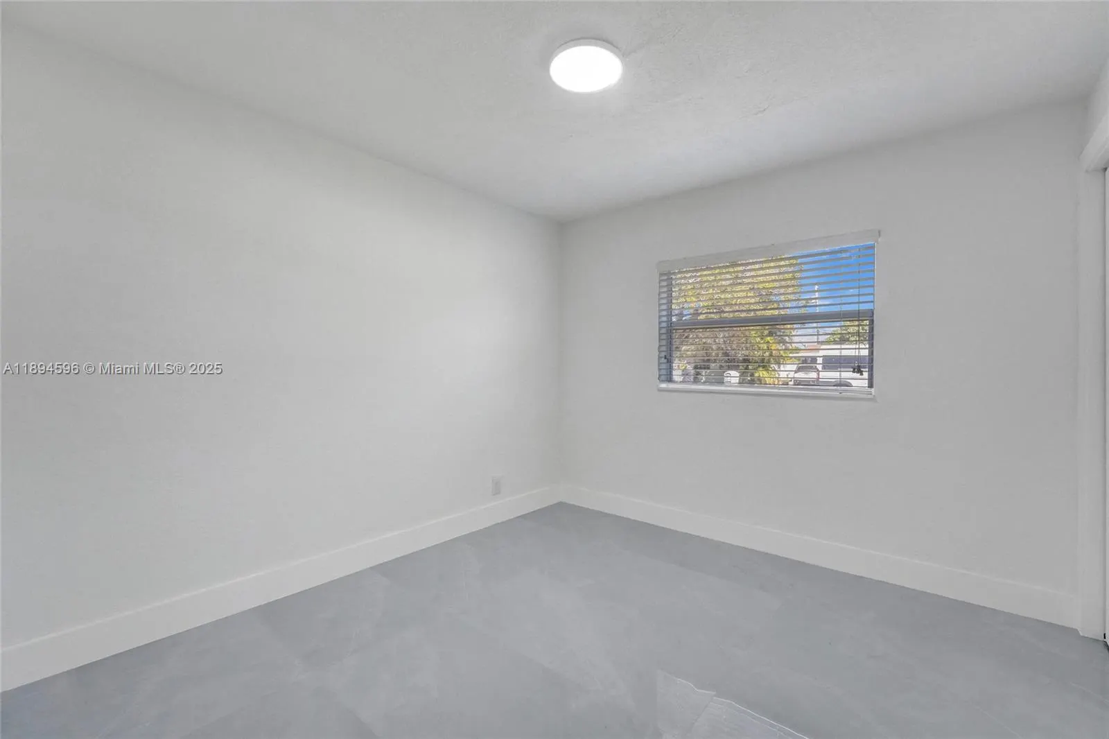 6930 SW 24th Ct