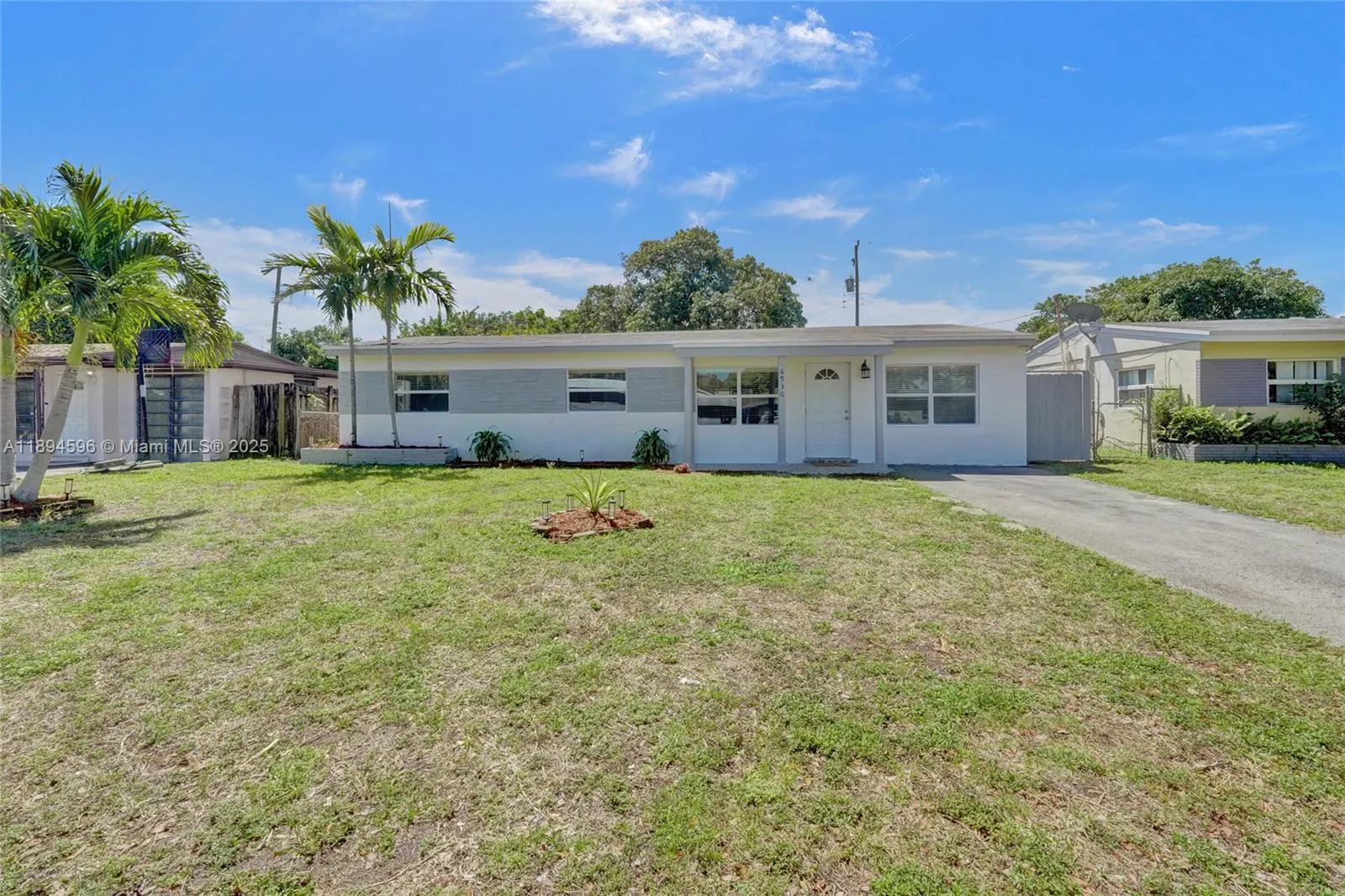 6930 SW 24th Ct