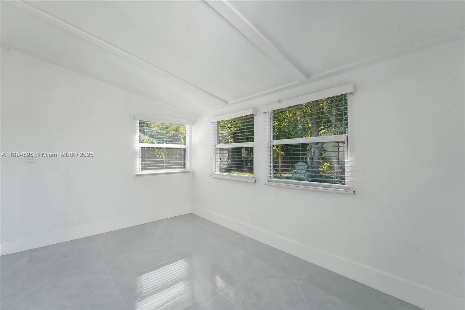 6930 SW 24th Ct