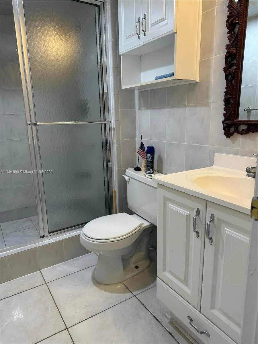 525 N Ocean Blvd, #920