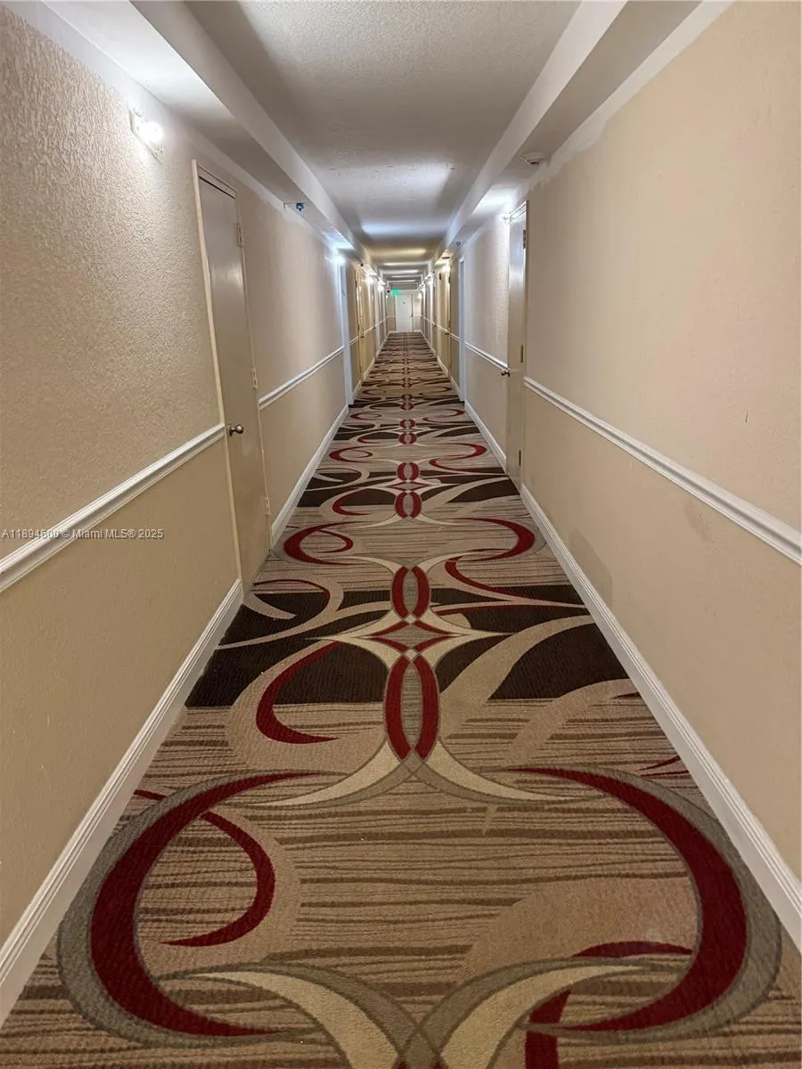 525 N Ocean Blvd, #920