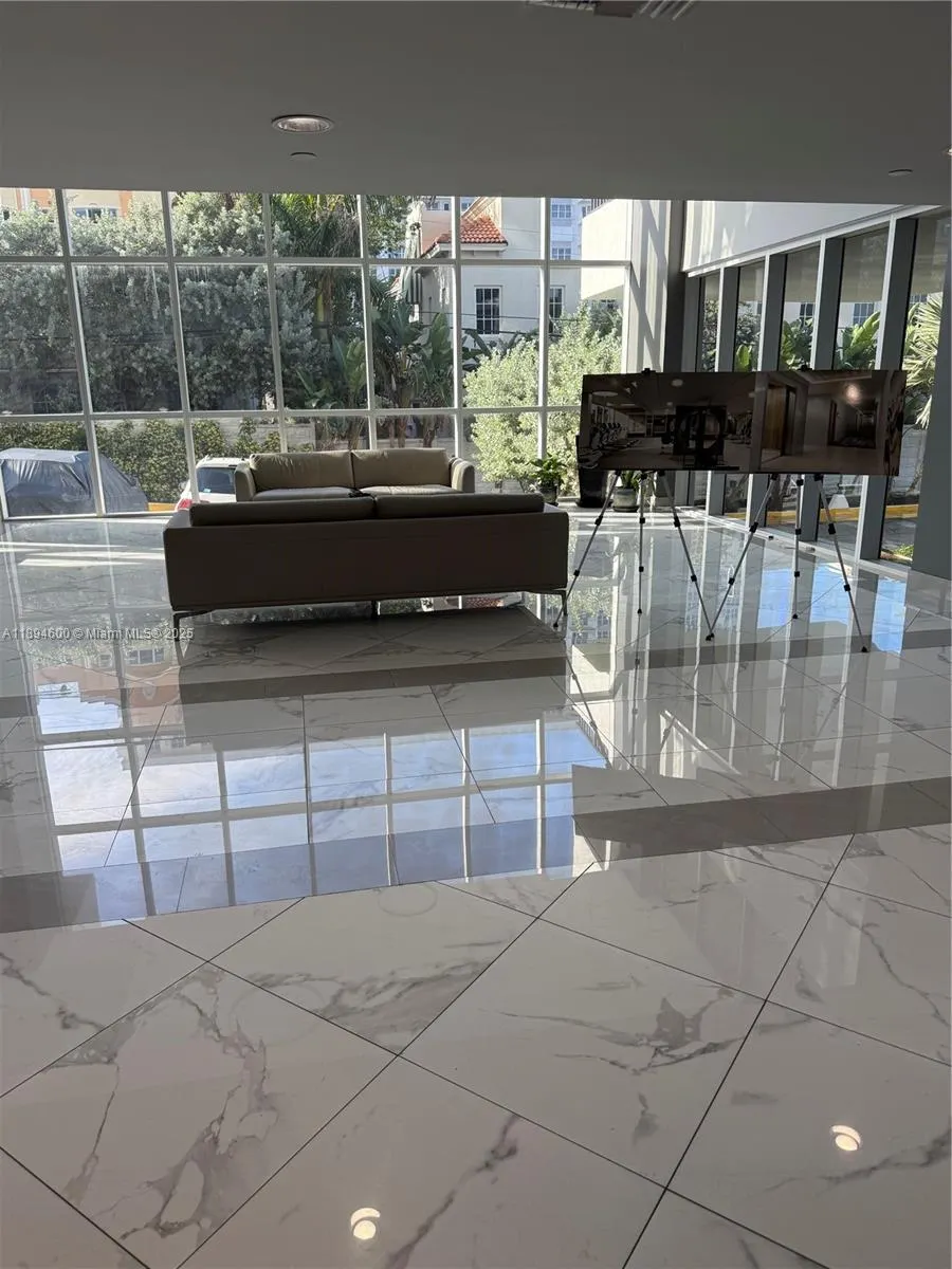 525 N Ocean Blvd, #920