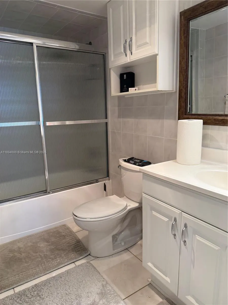 525 N Ocean Blvd, #920