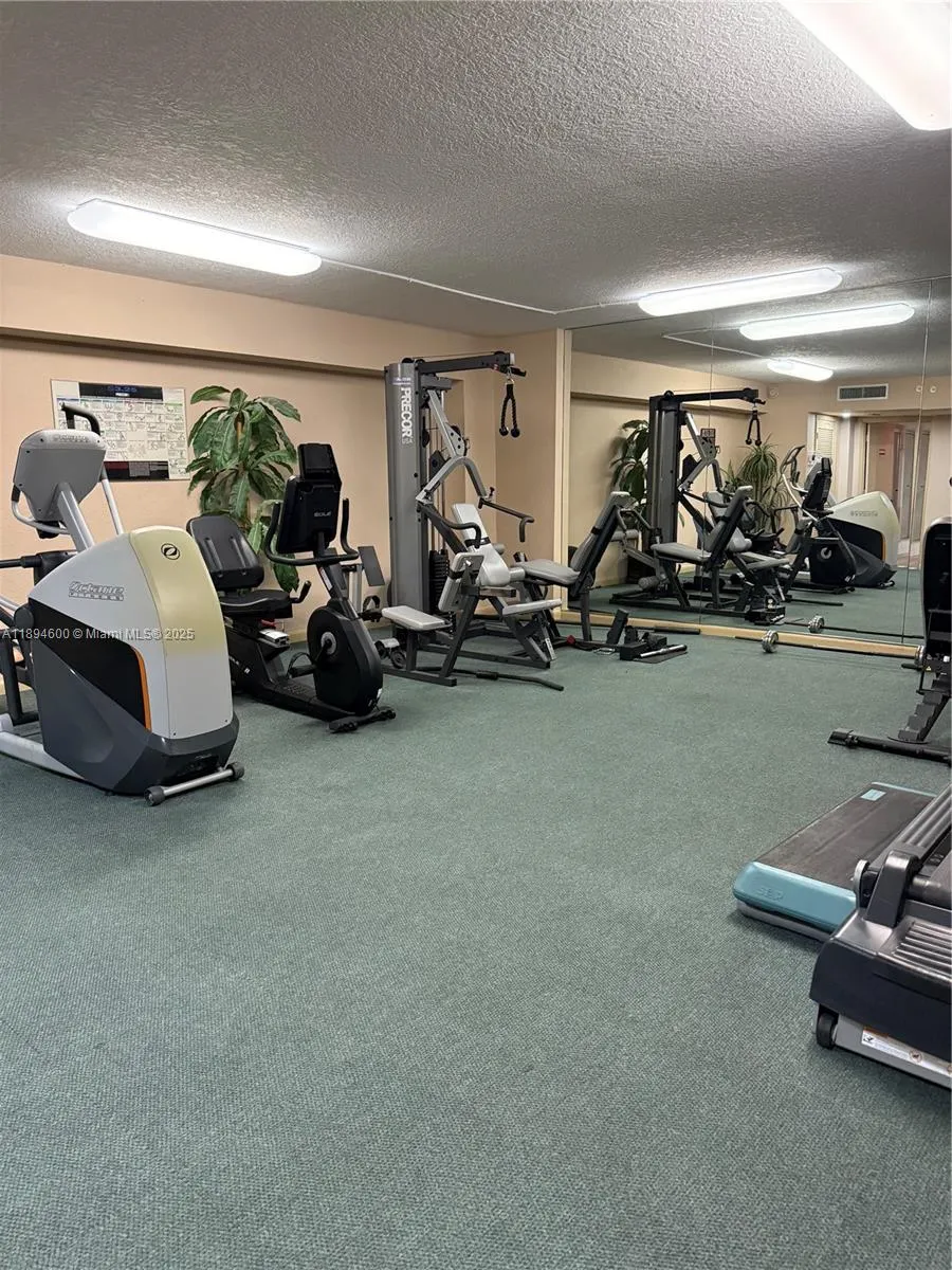 525 N Ocean Blvd, #920