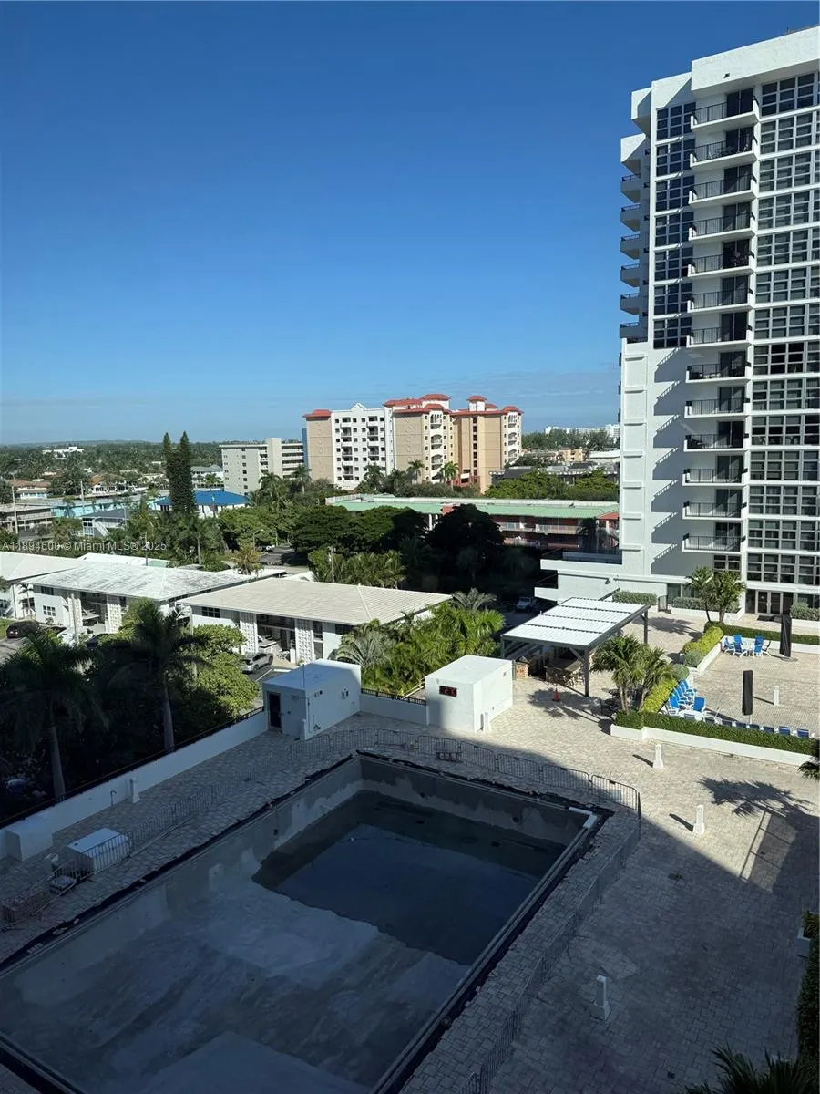 525 N Ocean Blvd, #920