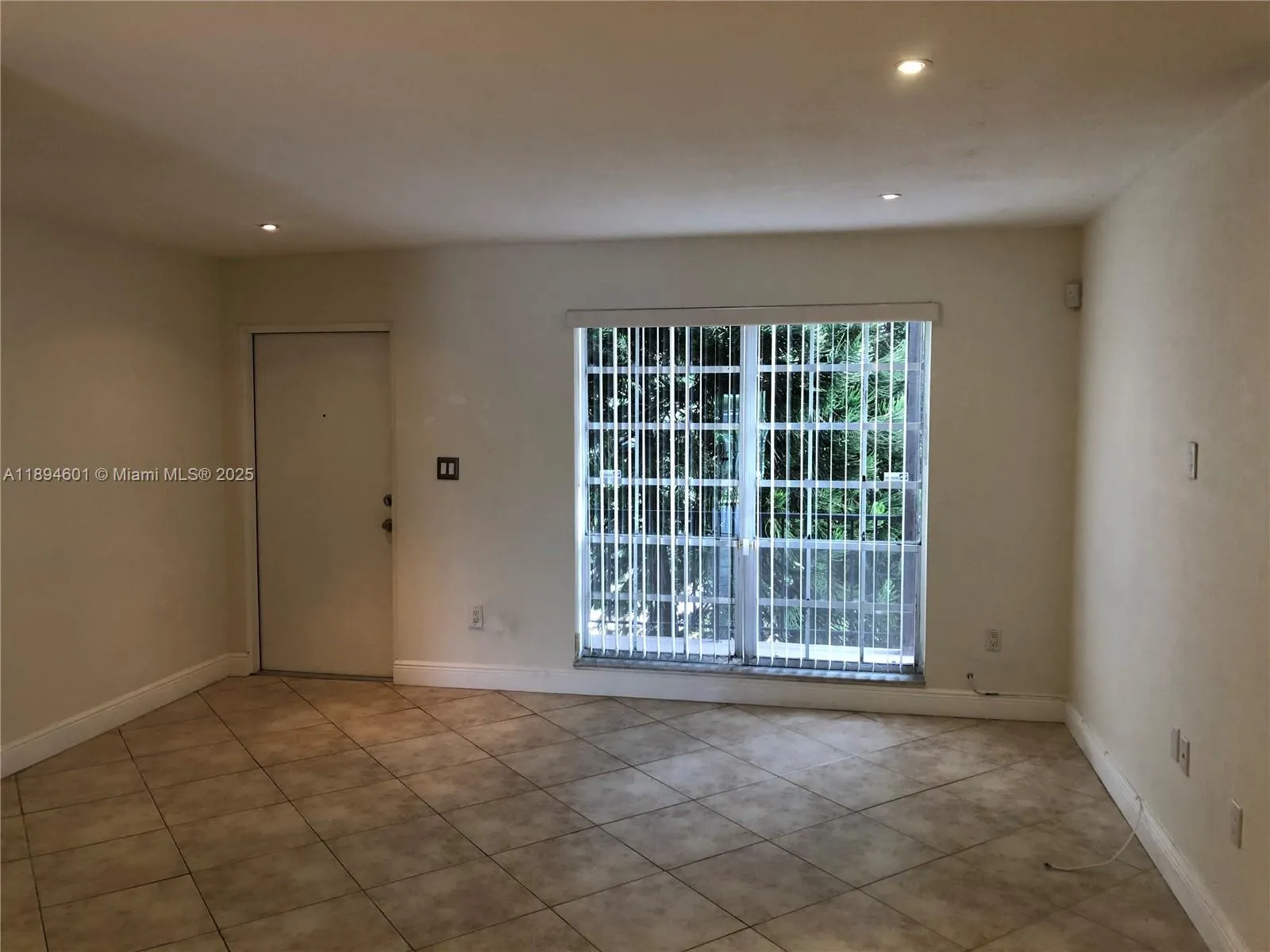 10824 N Kendall Dr, #S-26