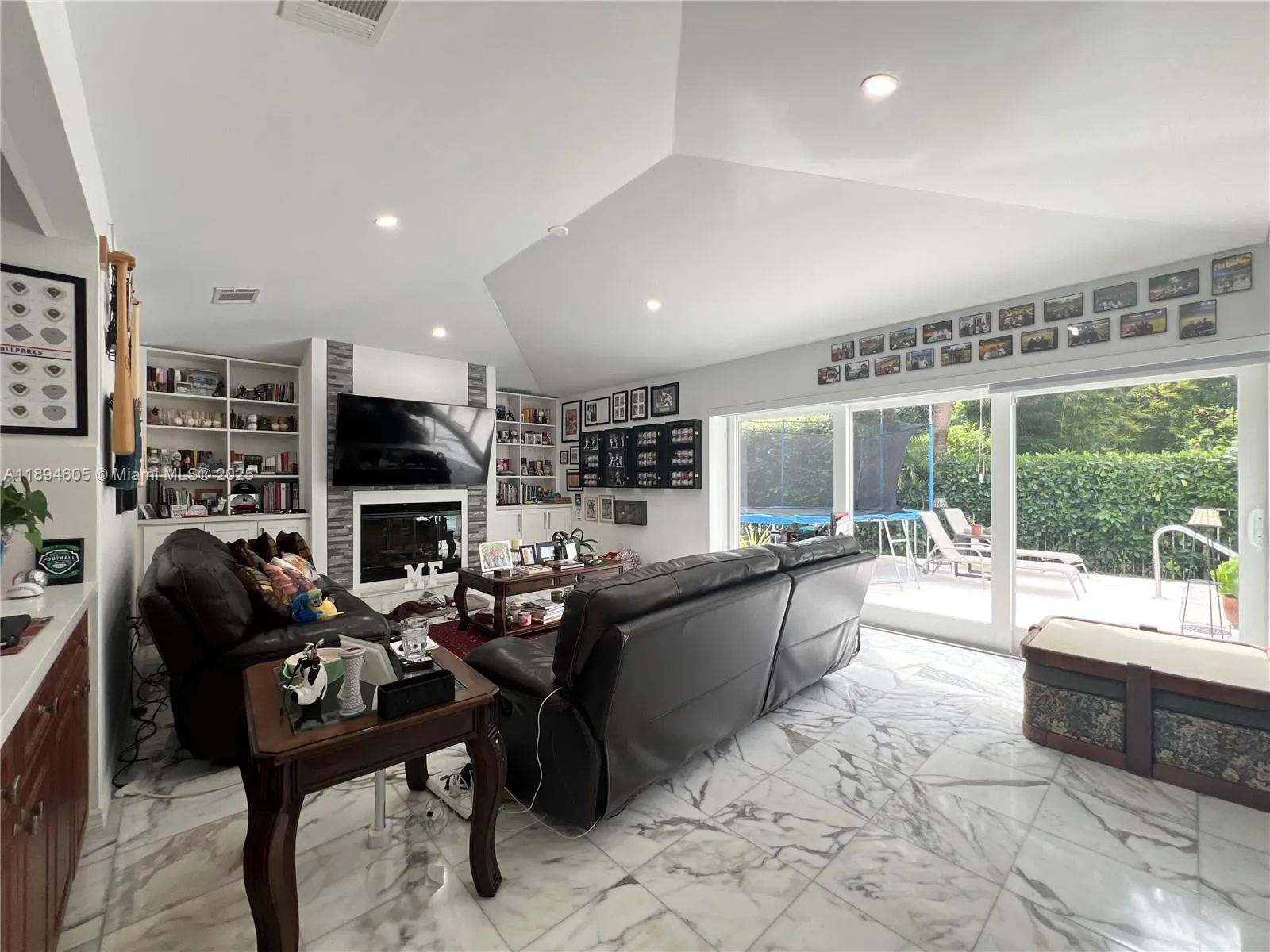 4934 NW 94th Doral Pl