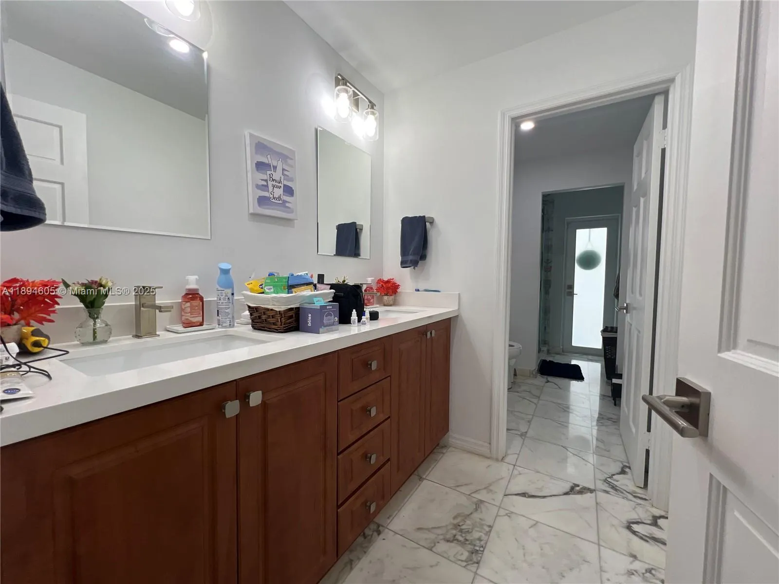 4934 NW 94th Doral Pl