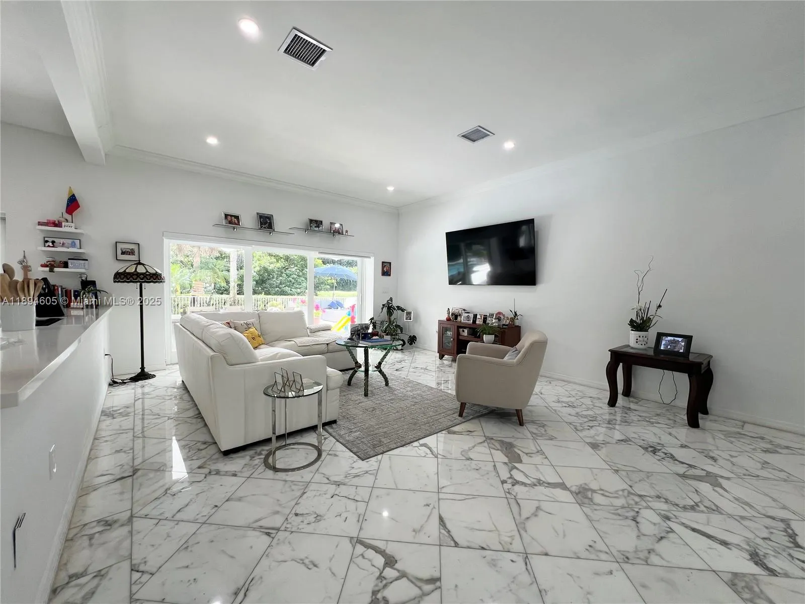4934 NW 94th Doral Pl