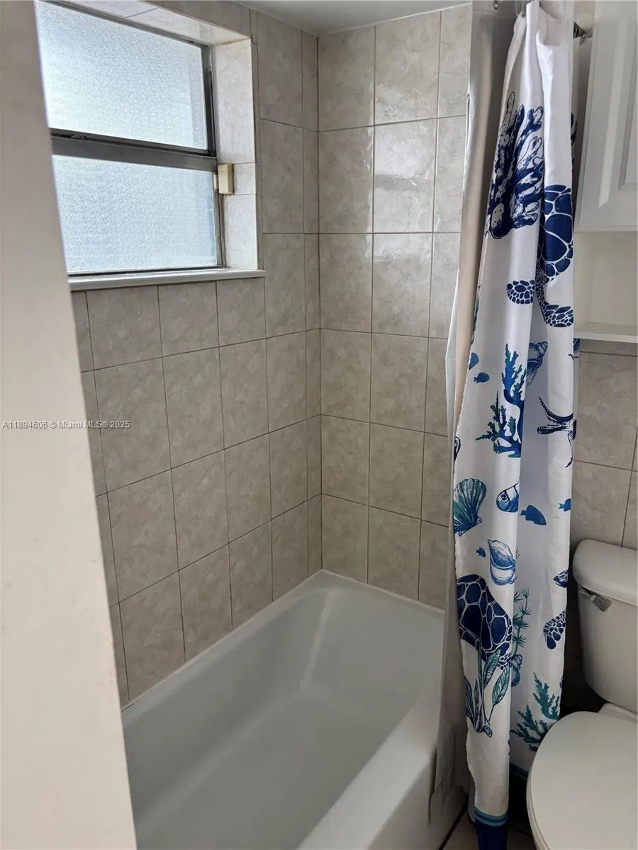 211 NE 8th Ave, #103