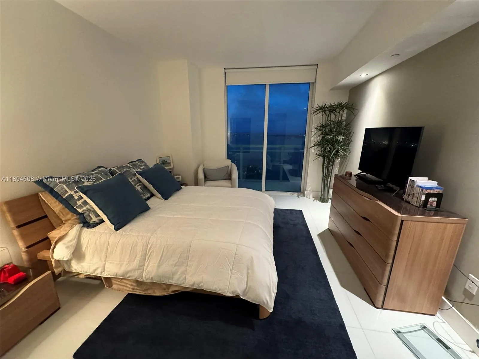 950 Brickell Bay Dr, #3610