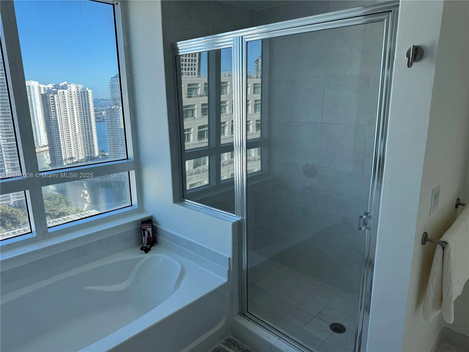 950 Brickell Bay Dr, #3610