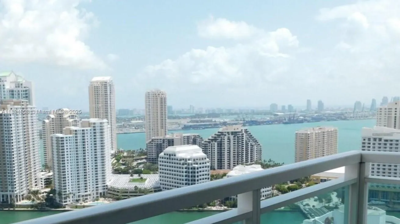 950 Brickell Bay Dr, #3610
