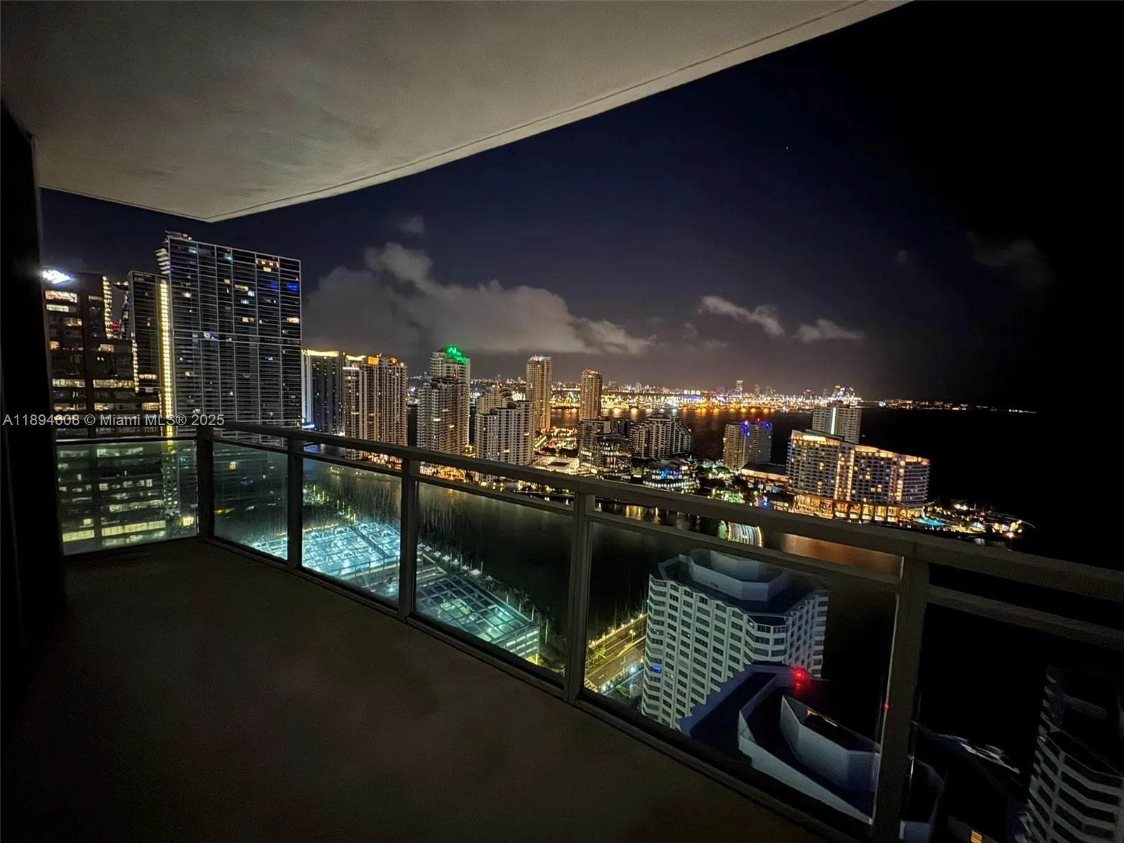 950 Brickell Bay Dr, #3610