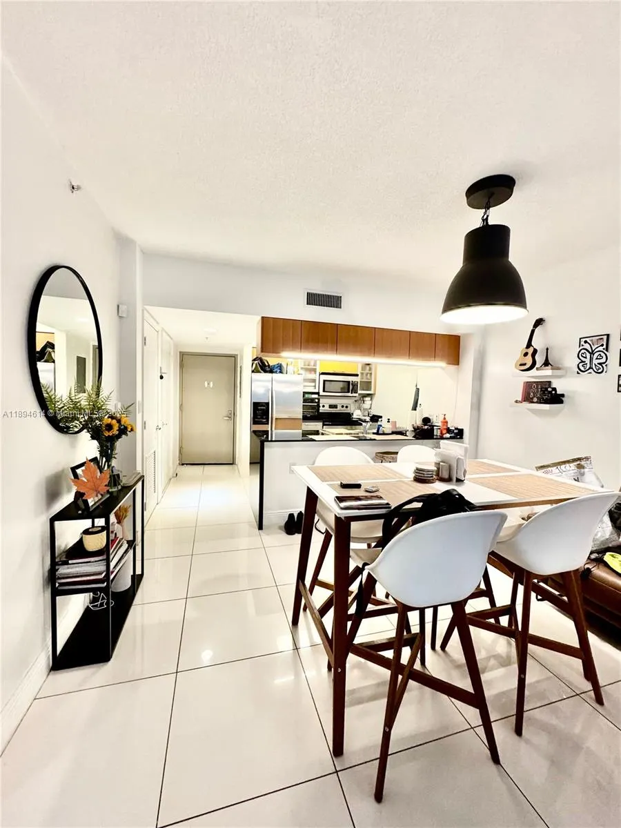 1750 N Bayshore Dr, #1605
