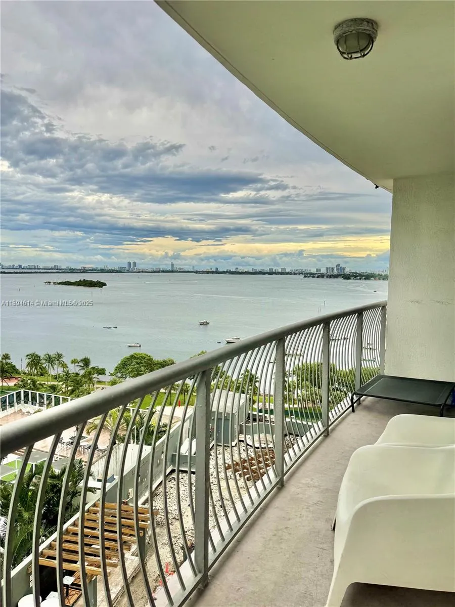 1750 N Bayshore Dr, #1605