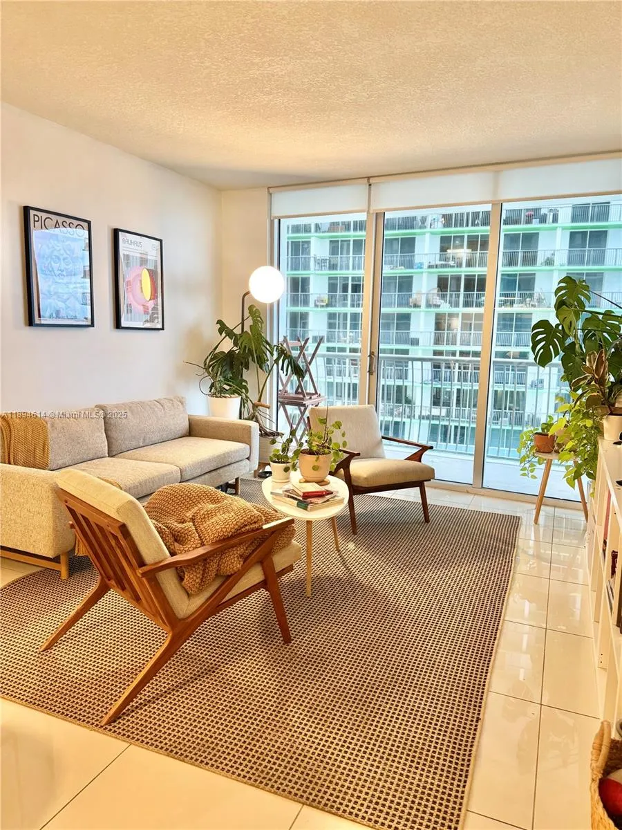 1750 N Bayshore Dr, #1605
