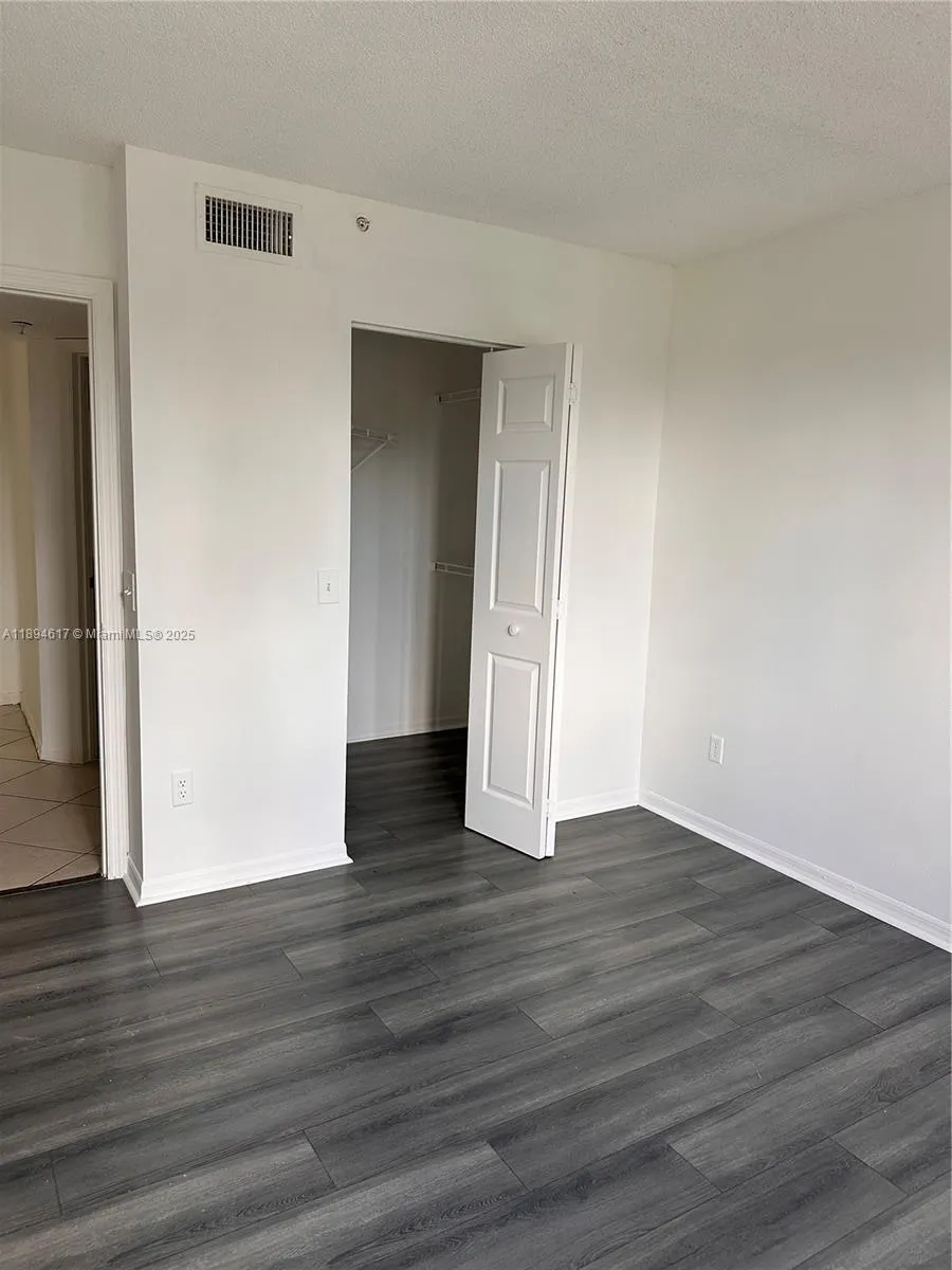 9640 NW 2nd St, #5-306