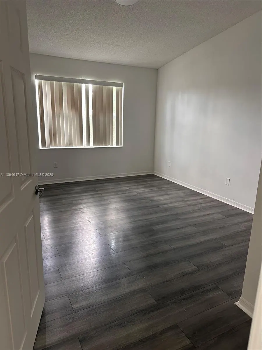 9640 NW 2nd St, #5-306