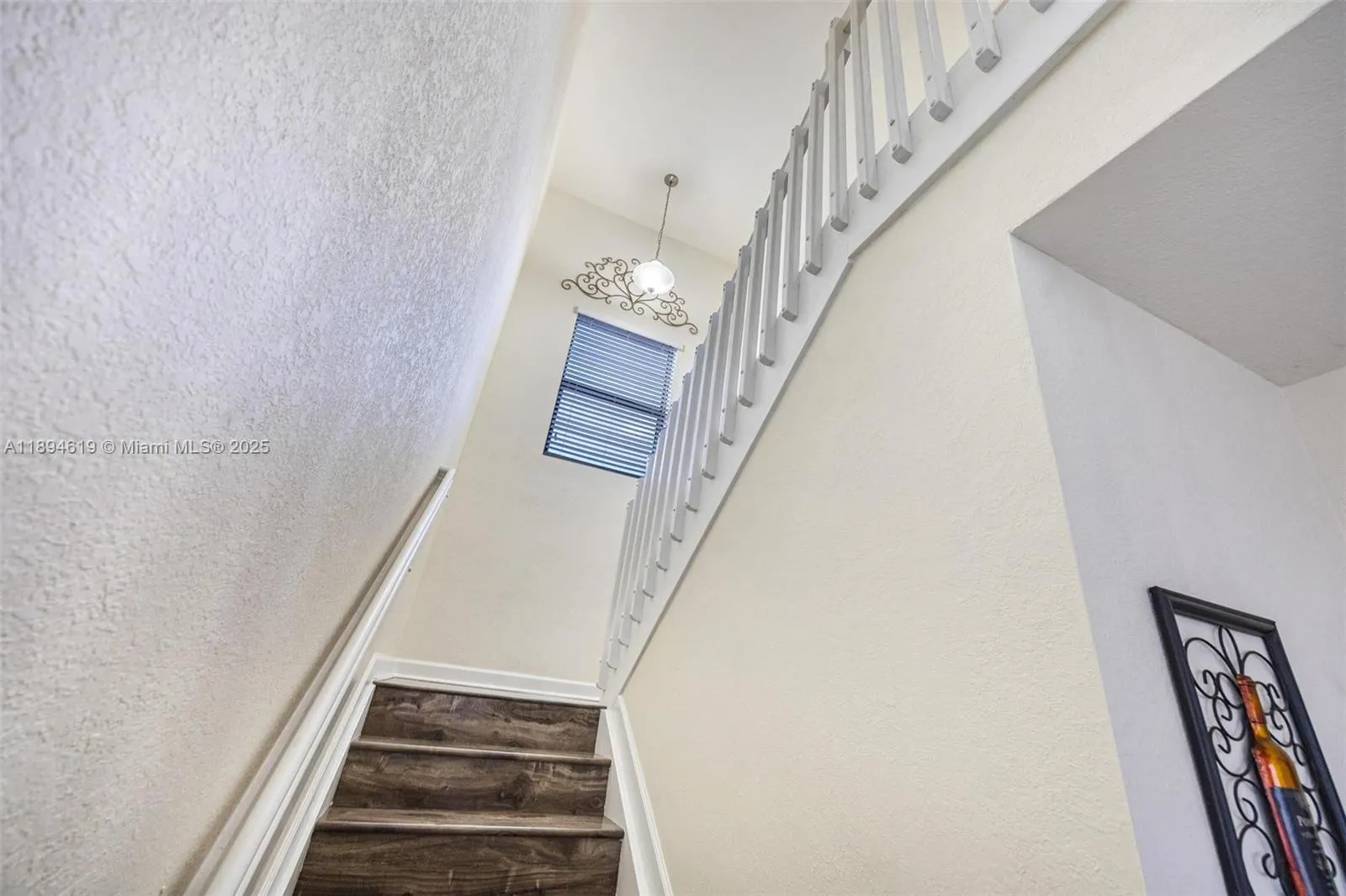 415 SE 34th Ter