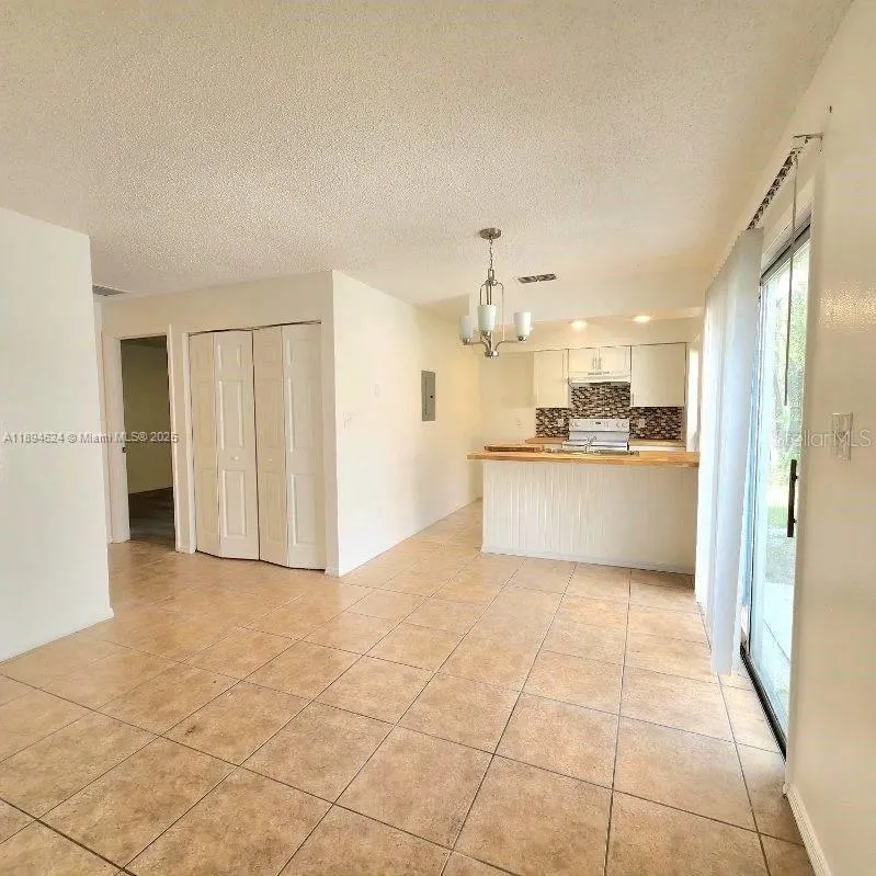 4200 SE 22nd AVe, #A