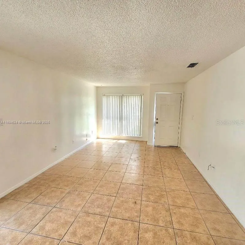 4200 SE 22nd AVe, #A