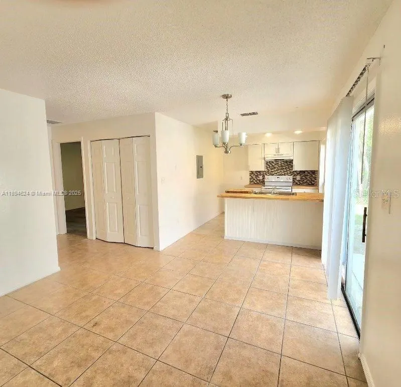 4200 SE 22nd AVe, #A