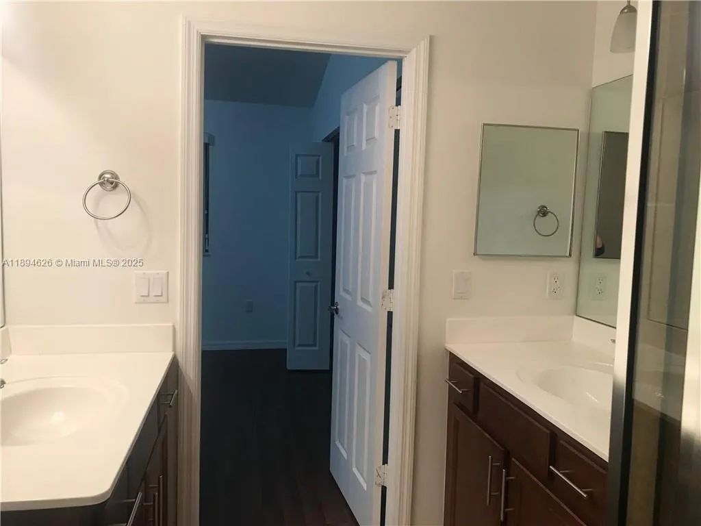 6301 S Station Sq, #6301