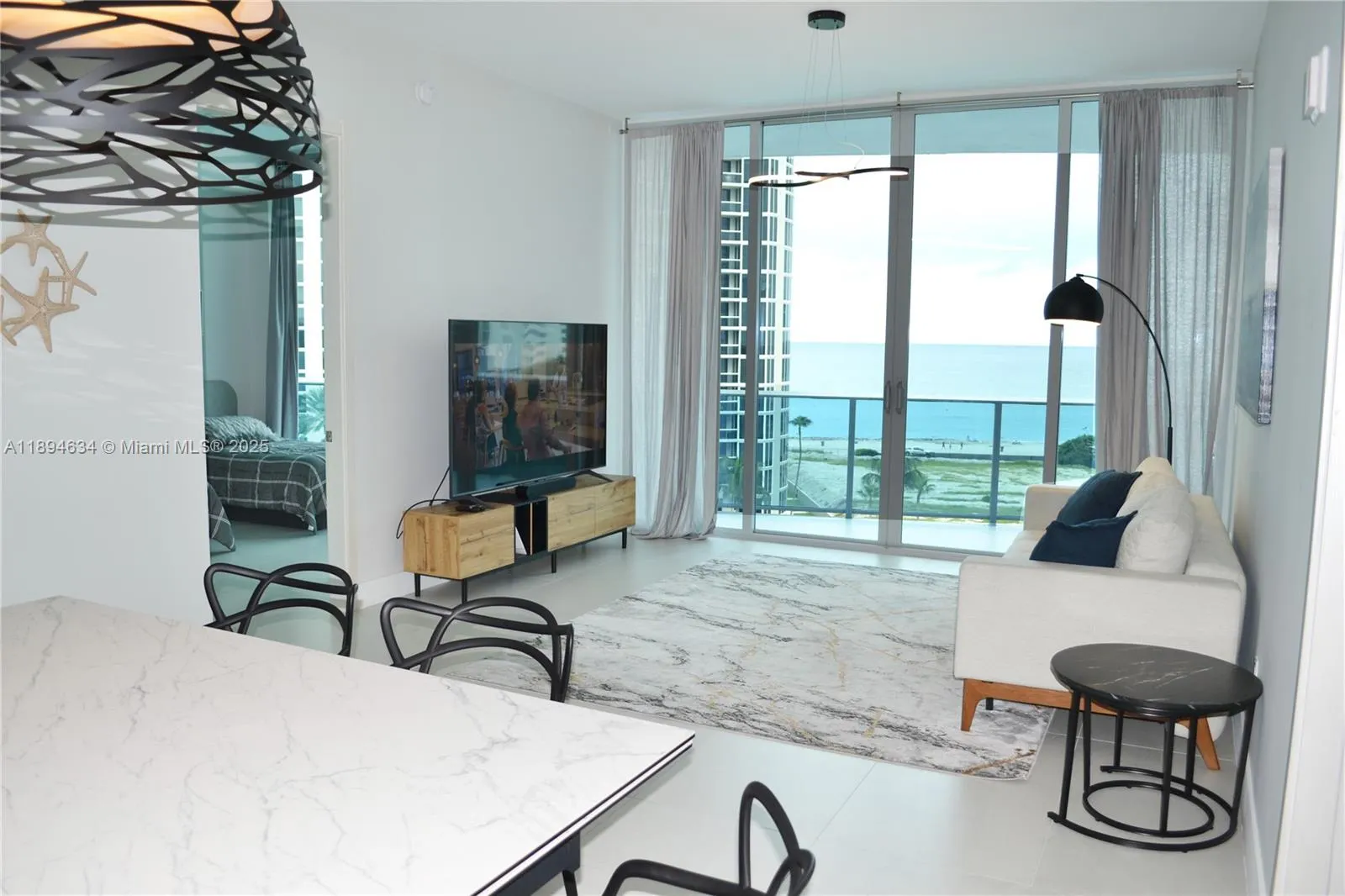 17550 Collins Ave, #703