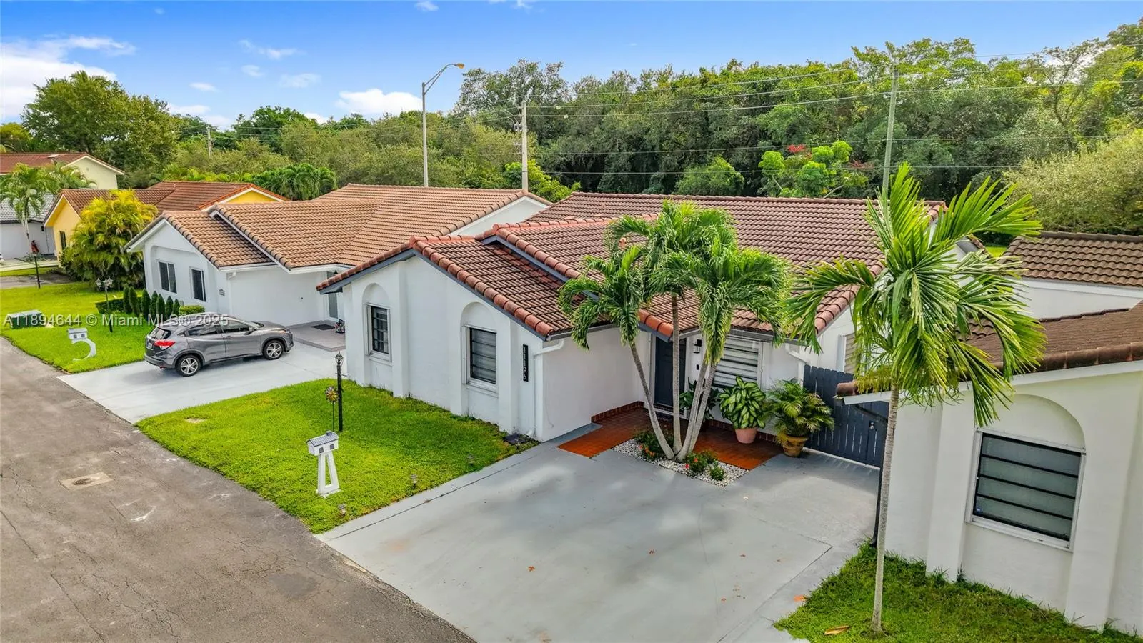 11196 SW 75th Ter