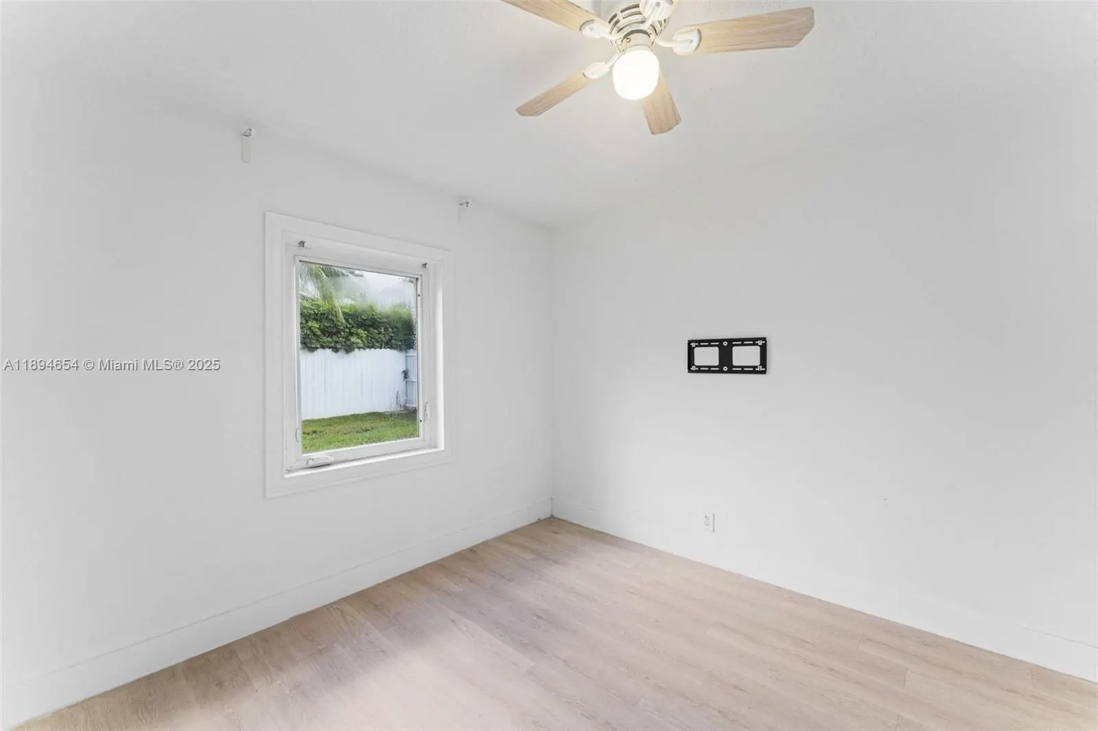 16315 NW 24th Ave